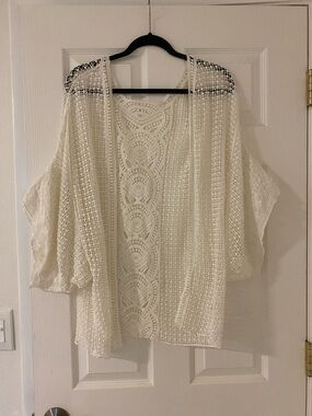 Brand New Open Weave Pure White Sweater L/Xl
